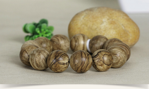 印尼马泥涝沉香手串 绝美虎斑纹18mm珠子