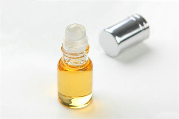 沉香精油可以用来保养沉香吗？