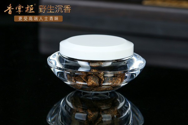 奇楠沉香碎料和香粉，熏香时应该选择哪种？